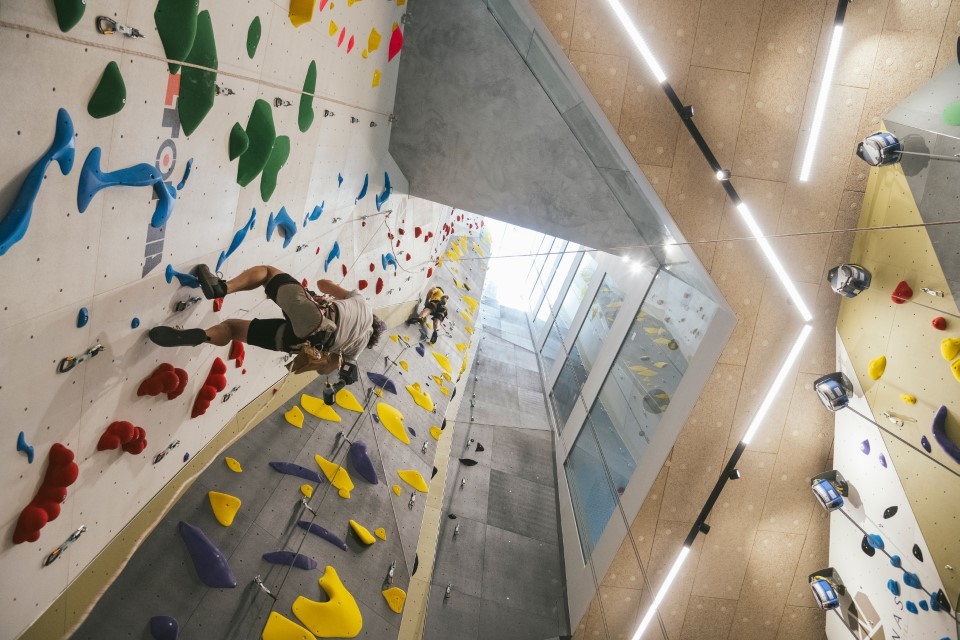 DOLINAS Climbing Center