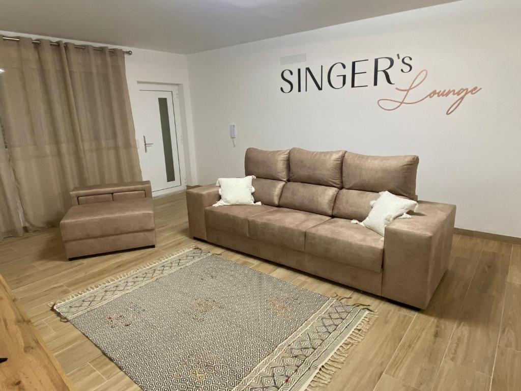 Singer's Lounge